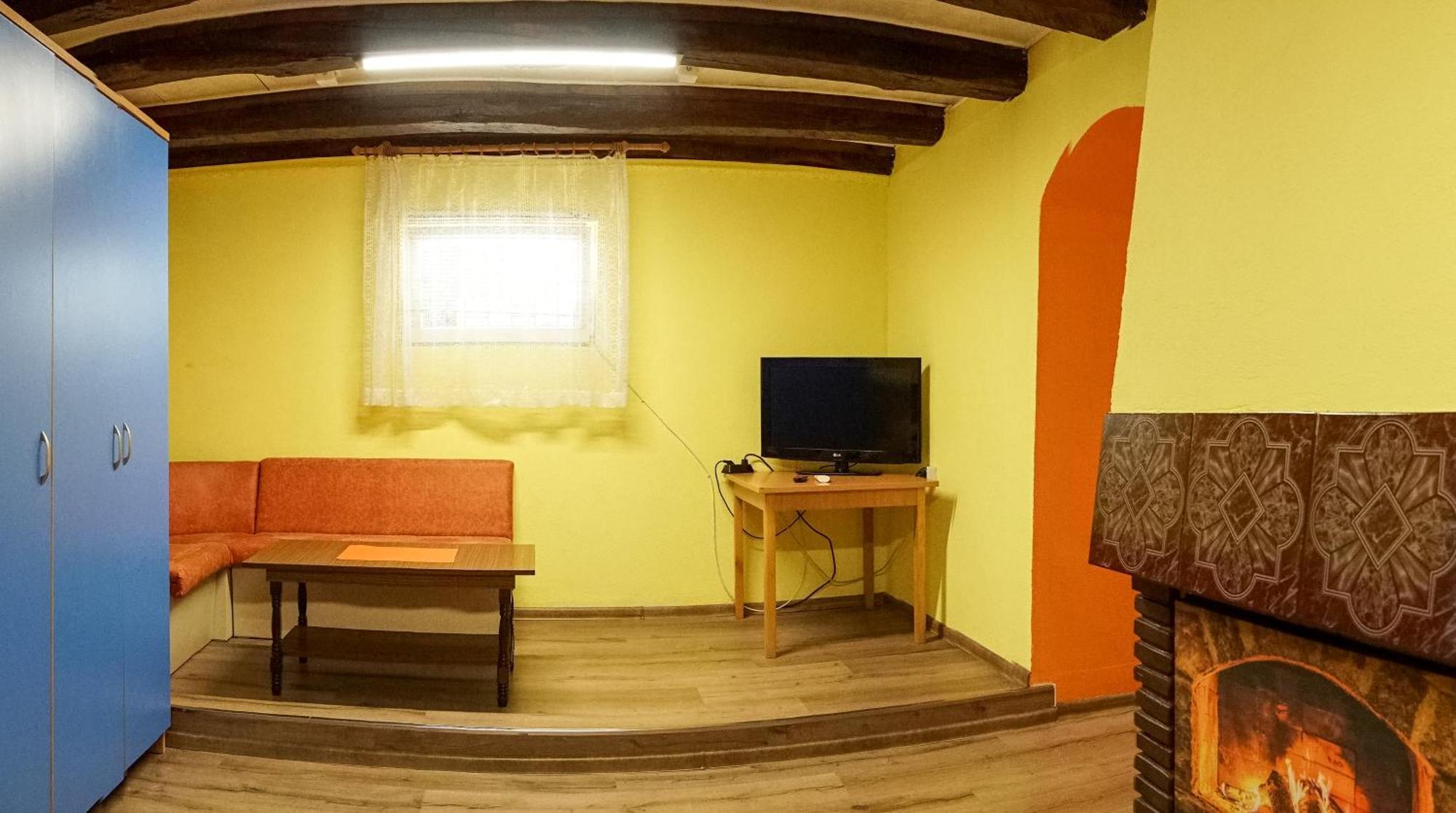 Студио За Четирима "Цвети" Saparewa Banja Exterior foto