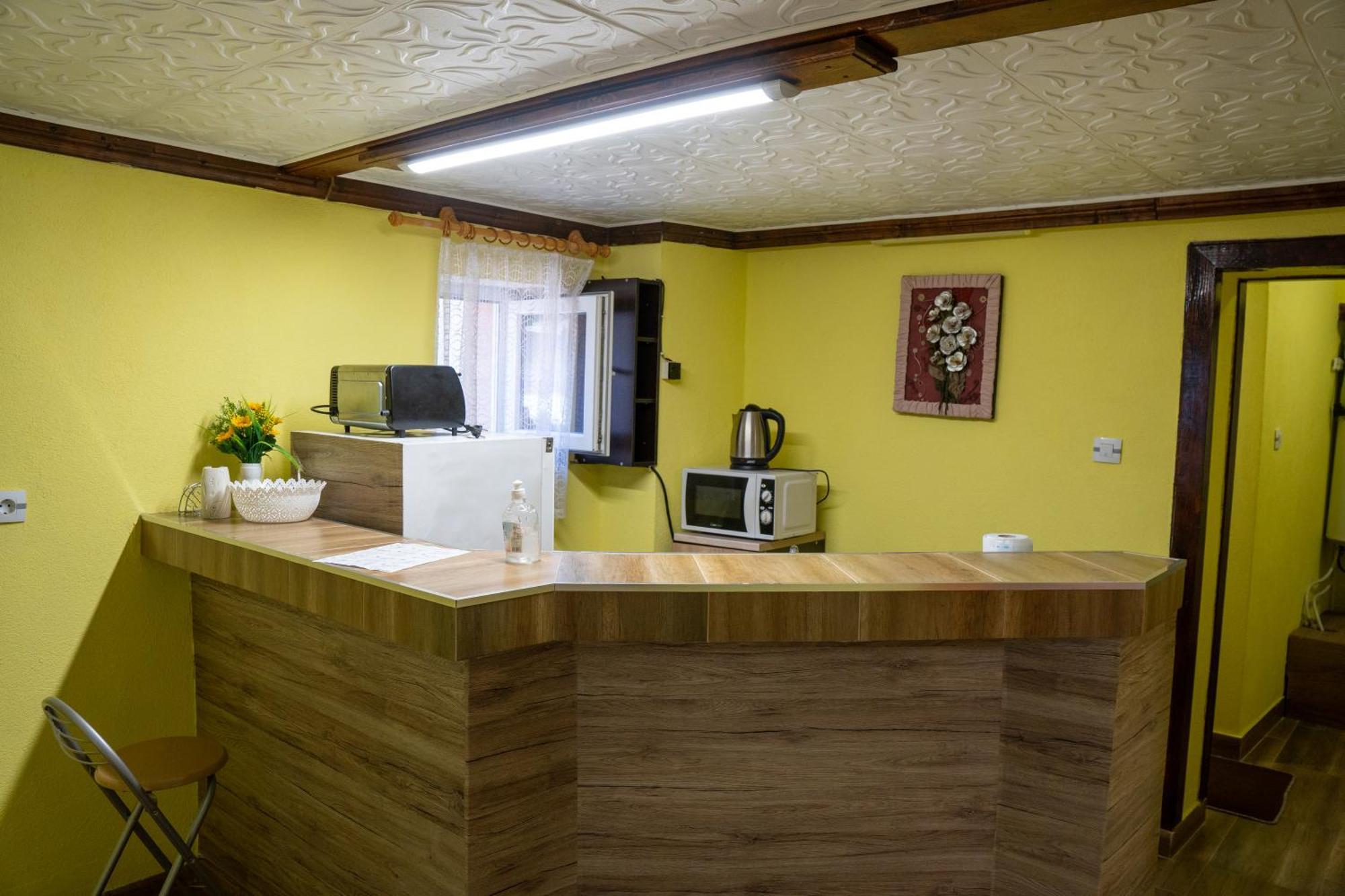 Студио За Четирима "Цвети" Saparewa Banja Exterior foto