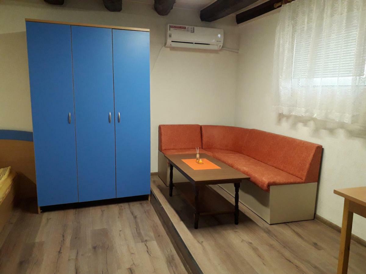 Студио За Четирима "Цвети" Saparewa Banja Exterior foto
