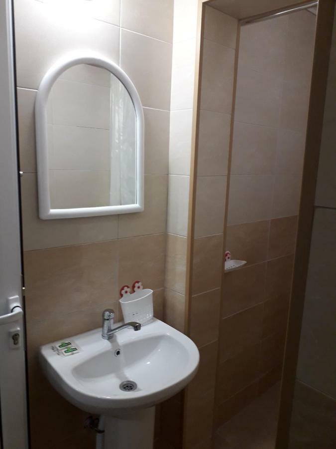 Студио За Четирима "Цвети" Saparewa Banja Exterior foto