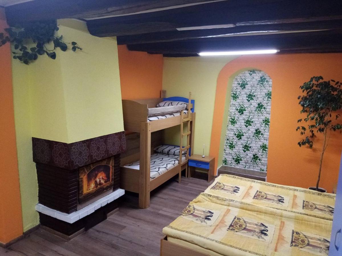Студио За Четирима "Цвети" Saparewa Banja Exterior foto